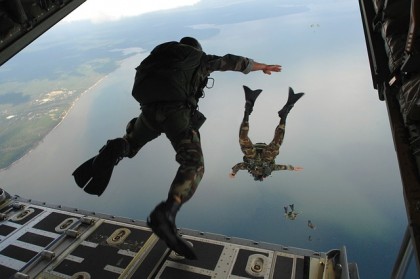 Special forces sky diving